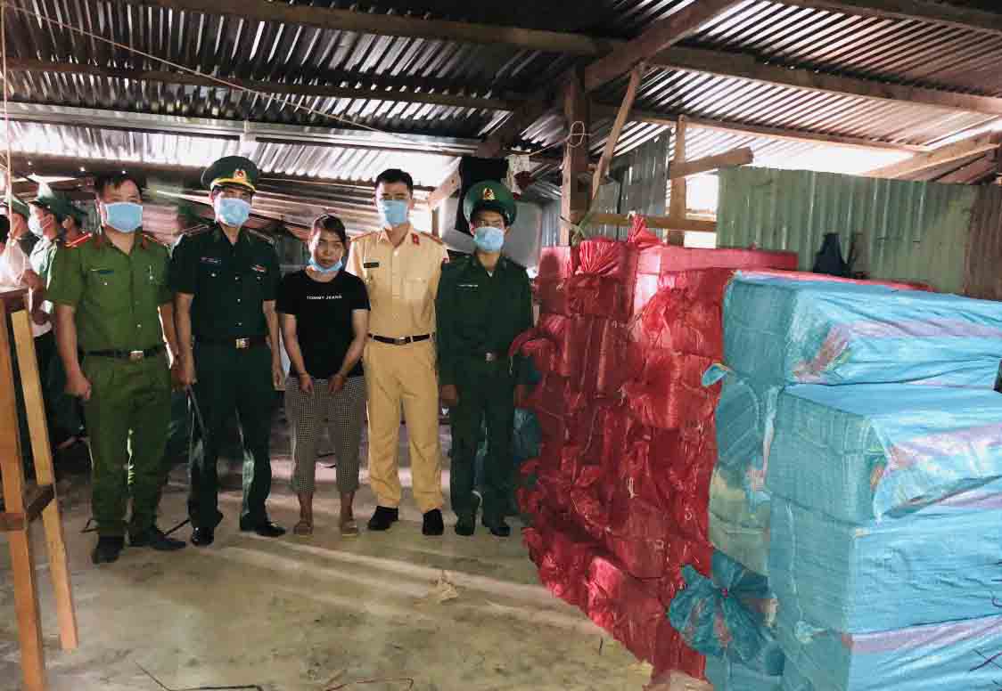 BĐBP tỉnh Kon Tum bắt đối tượng đào hầm cất giấu gần 1,4 tấn pháo nổ